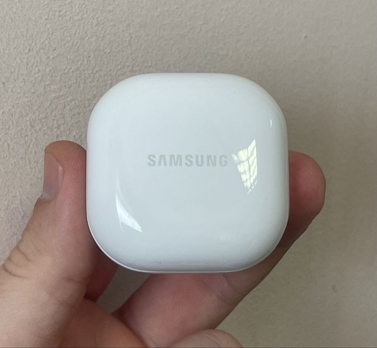Кейс для наушников Samsung Galaxy Buds 2, SM-R177  б/у