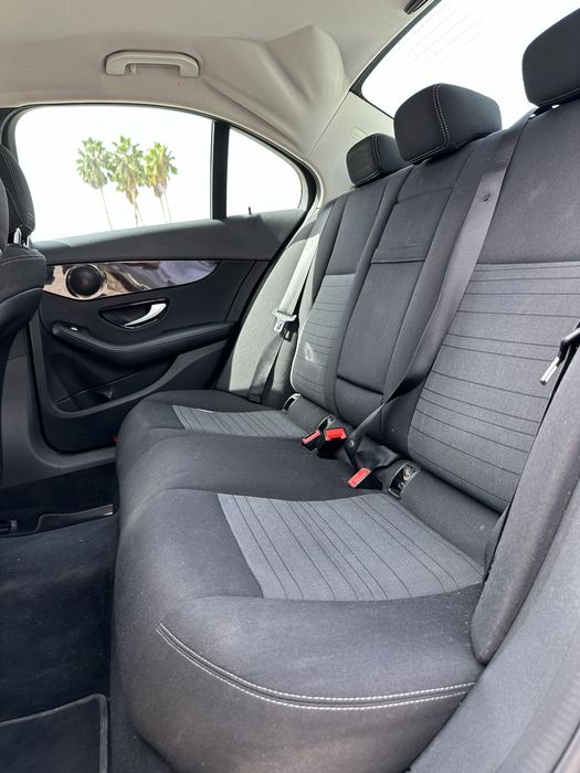 Mercedes-Benz C220d
