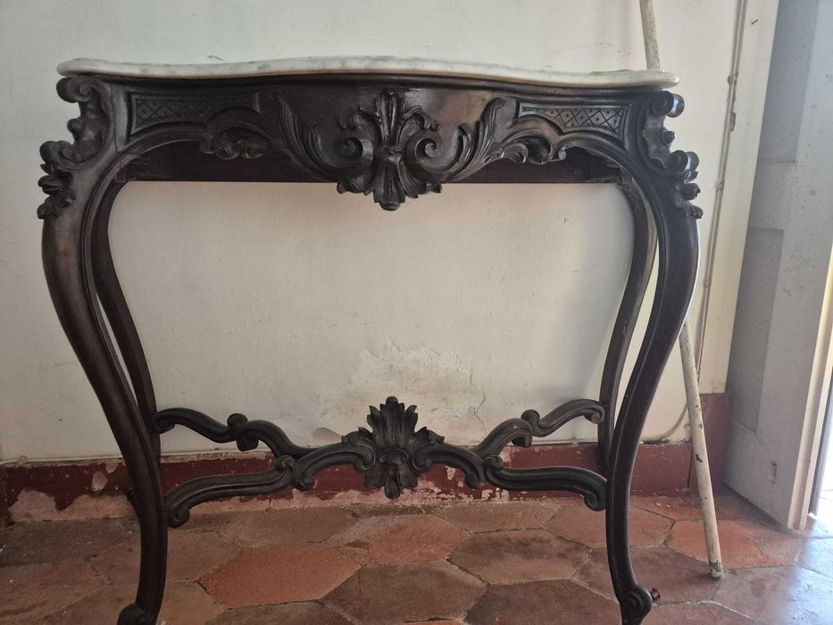 Conjunto caldeirões e consola em pau santo