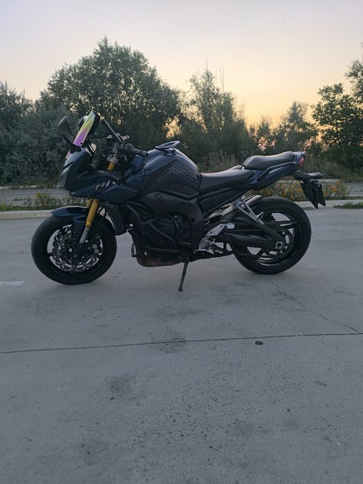 Продам Yamaha  Fazer fz1   литр