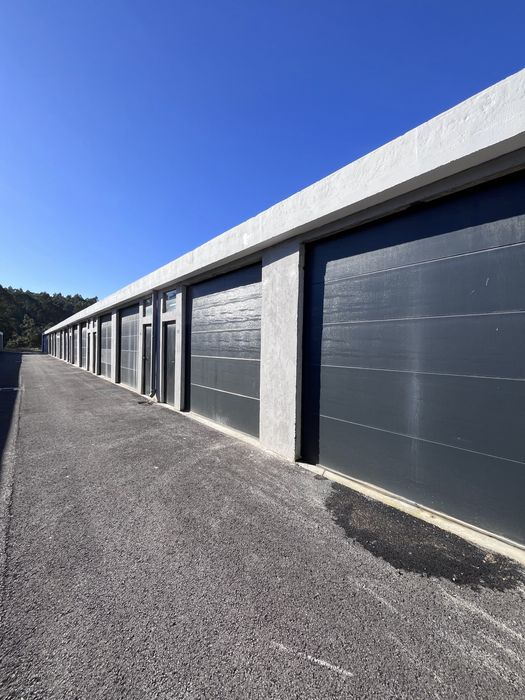 Box fechada com 42m2