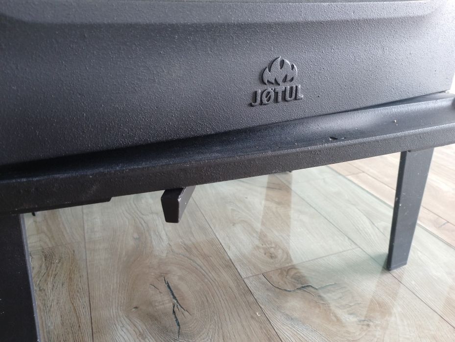 Piec Jotul F 205 wolnostojący koza