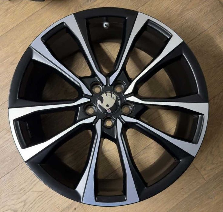 Oryginalne felgi Audi 18" Bicolor – NOWE – 5x100 ET46 – nr 82A071498