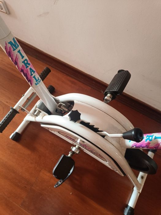 Stationary Bicycle64551784162307123