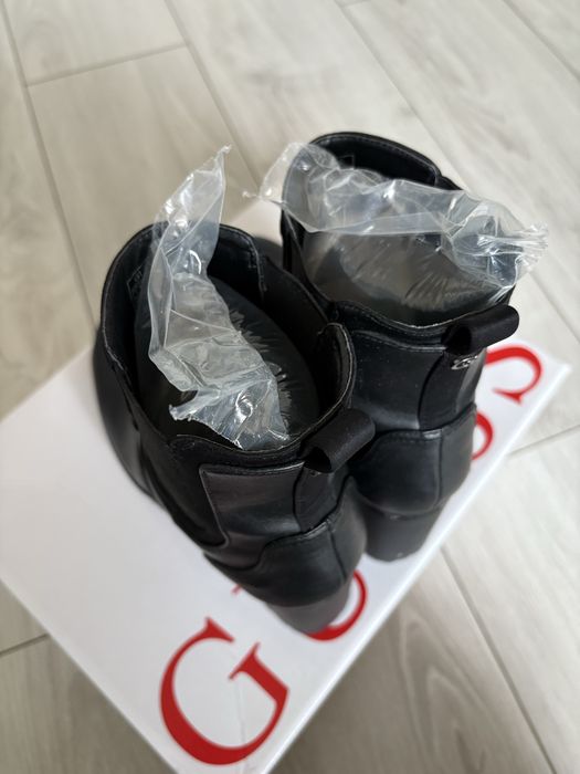 Wysokie czarne botki Guess 40