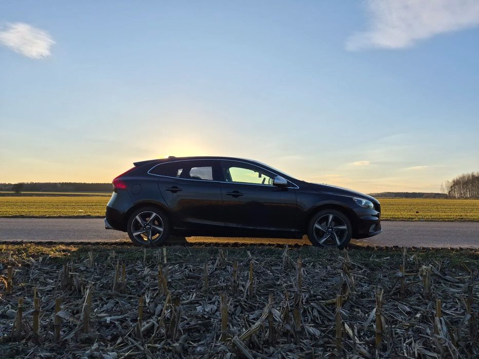 Volvo V40 Volvo V40 Rdesign