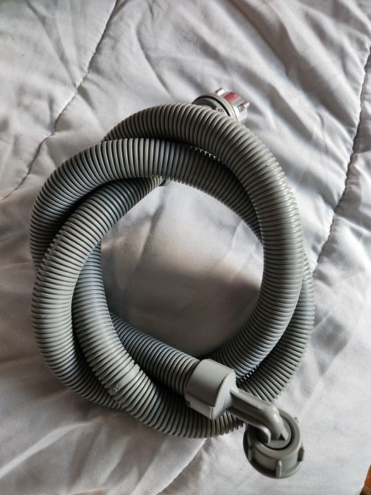 Tubo flexível com filtro para entrada de agua