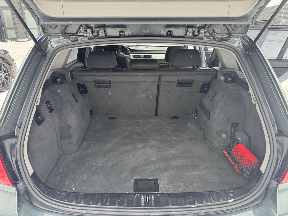 Bmw 3 series e91 2011