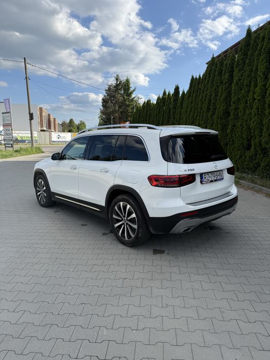 Mercedes GLB 250 - 2.0 benzyna - 4matic - 2023r - 17,000 km