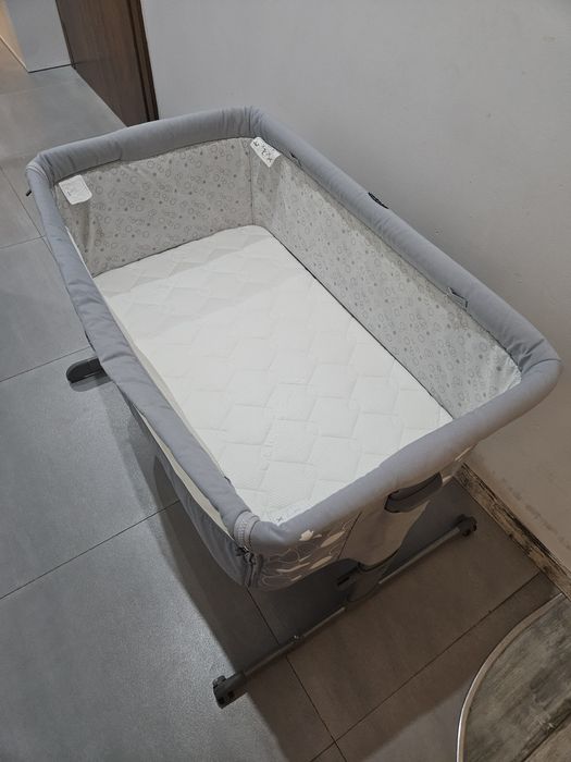 Łóżeczko dostawne Chicco Next2me + materac