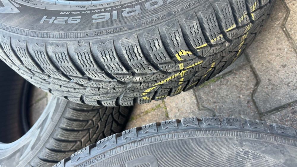 4x opona zimowa 205/60 R16 92H Nokian WR