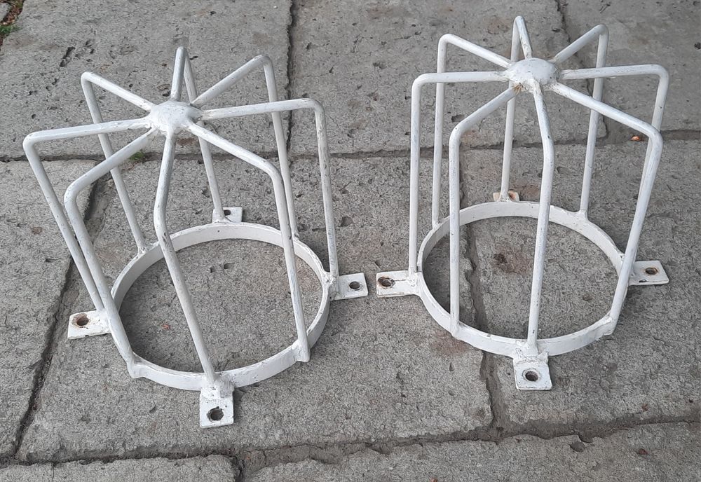 Milicja kosze kogut osłony kratki