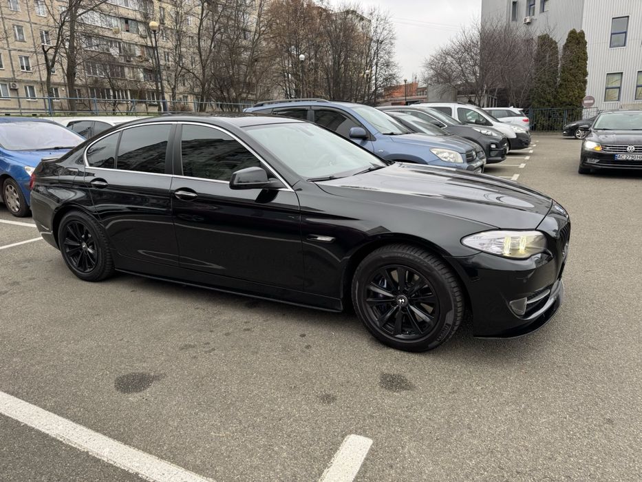 Продам BMW 530 2013 года