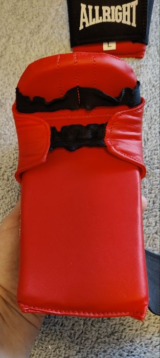 Rękawice dla karate