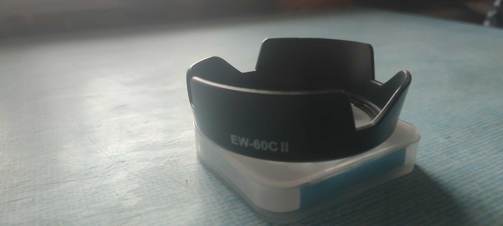 БЛЕНДА EW-60C II ДЛЯ ОБ'ЄКТІВ CANON
