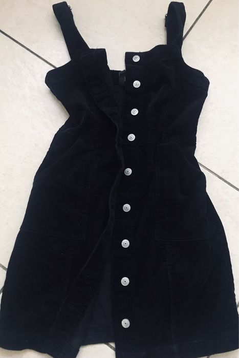 Sztruksowa sukienka czarna regulowana