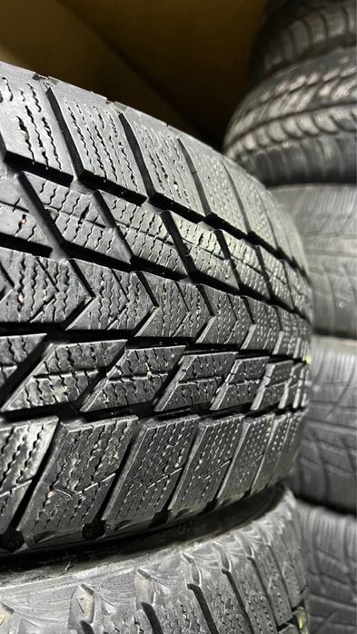 Пара зимової гуми 195/60/15 Nexen