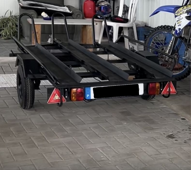 Atrelado para 3 Motas