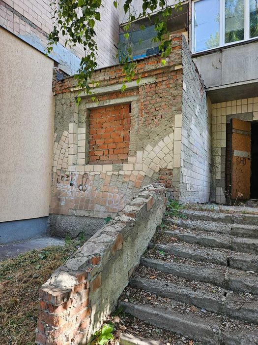 Нежитлові приміщення 99,1 кв.м, вул. Лесі Українки, 4 м. Полтава