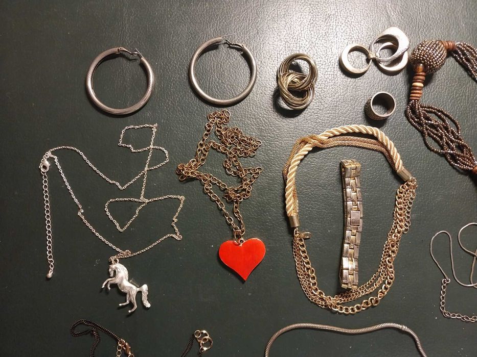 Kobiece ozdoby, zestaw jak na zdjęciach