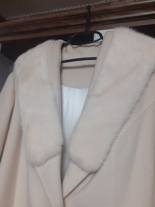 Пальто натуральна  біла норка 52 норкова
