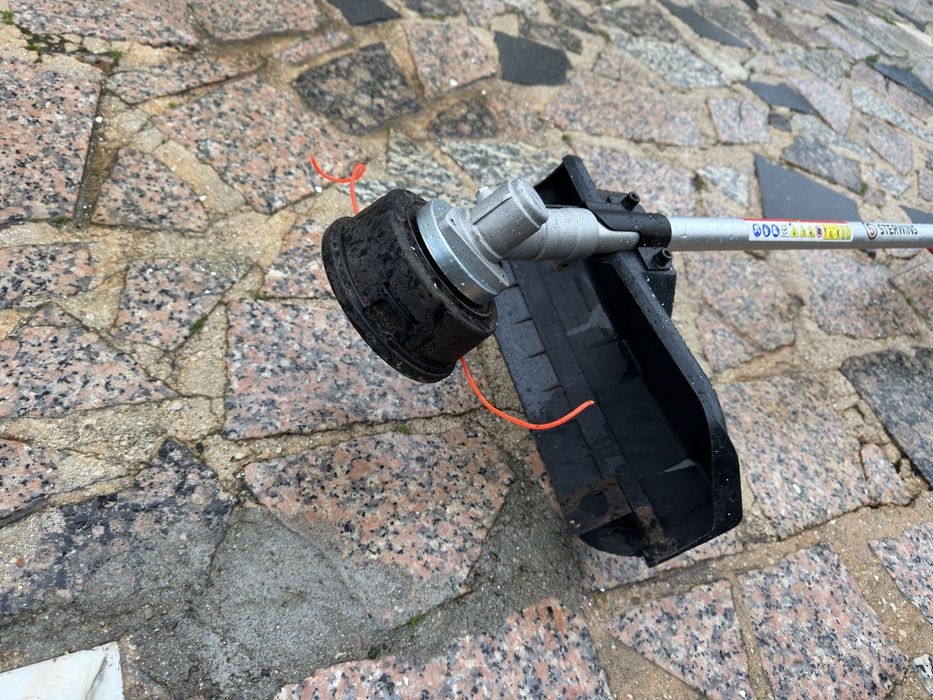 Roçadora a gasolina 42,7 cc Sterwins PBC2-43B-AB.22