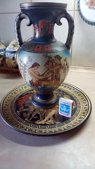 Продам вазу и блюдо из Греции.