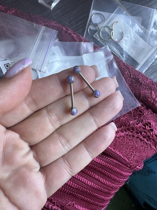 Пірсінг в ніс, губу, соски