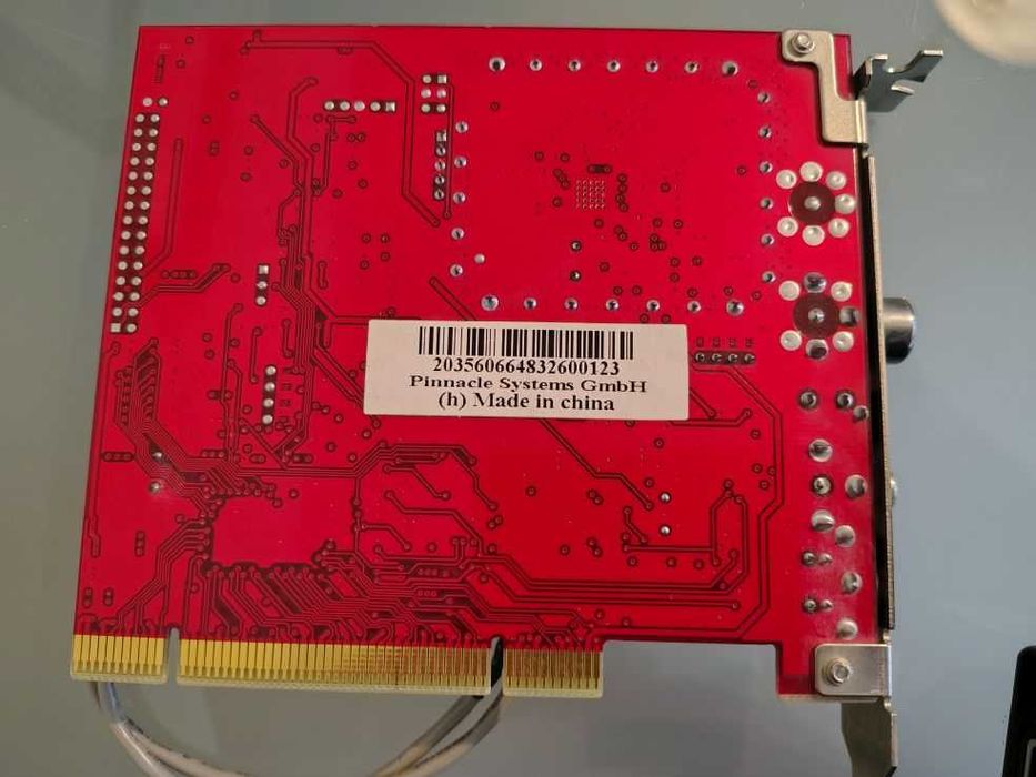 Placa tv pinnacle systems EMPTYV