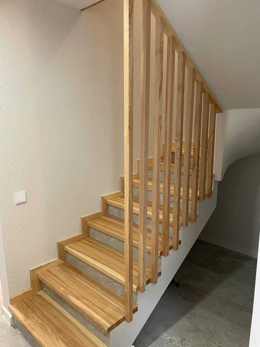 Оренда нового будинку є територія просторий Зимна Вода перша здача