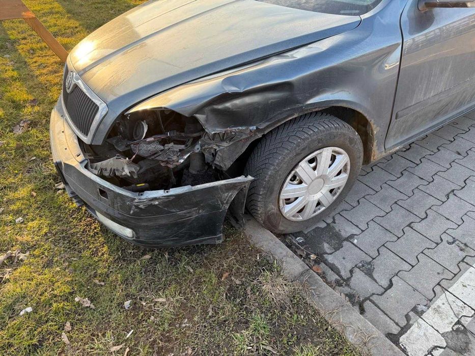 Skoda Octavia 2004 2,0FSI 150KM do naprawy lub na części