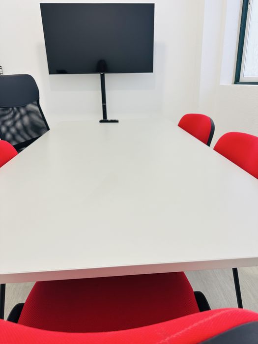 Sala para Escritório, Formação, Reuniões ou Estúdio de Conteúdos – Montijo