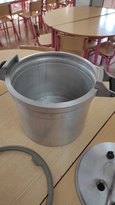Panela de pressão industrial 25L