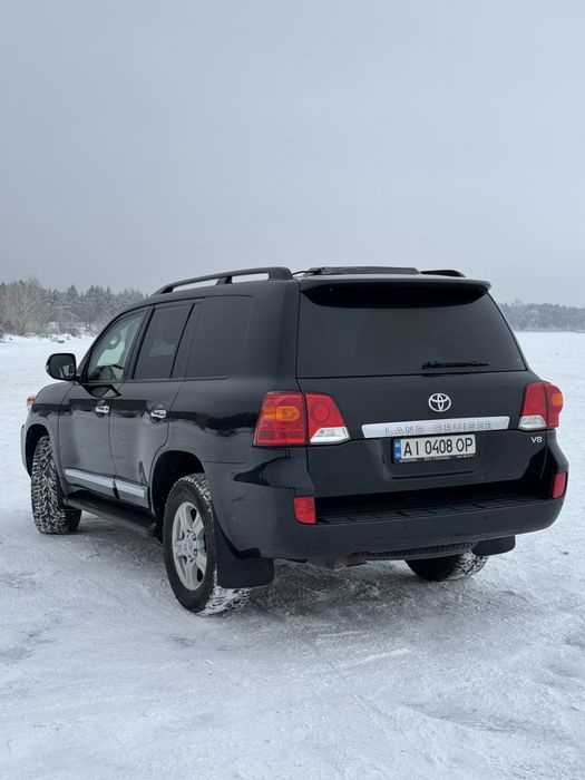 Броньований В6 Land Cruiser 200 2013року Toyota