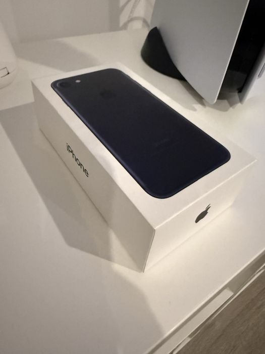 Caixa iPhone 7 *NOVA*