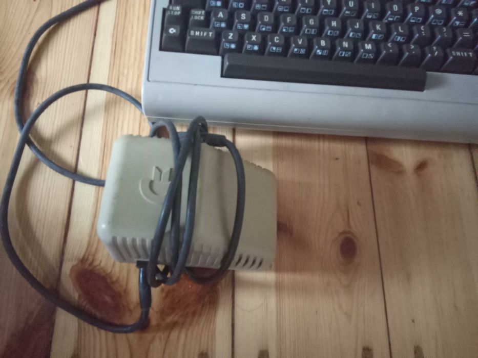 Commodore C 64 retro komputer nie Amiga Atari