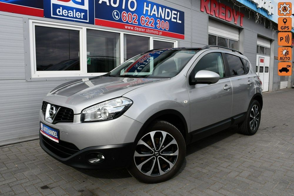 Nissan Qashqai 1.6i Automat Serwis Navi Kamera Panoramadach Bluetooth 147 tys.km