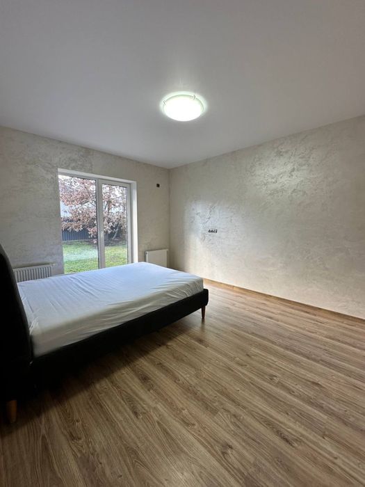 Будинок біля озера з новим ремонтом на 6 сотках. Два види опалення !