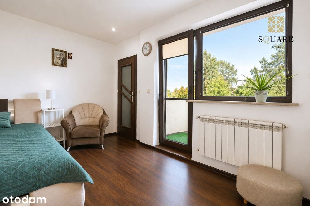Przestronny dom wolnostojący w Łochowie | 305 m² |