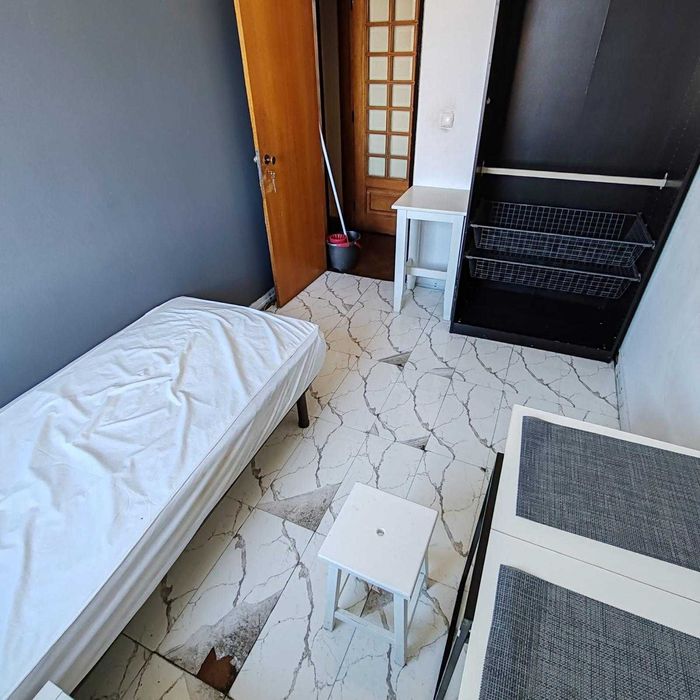 Quarto individual sem caução Olivais Sul