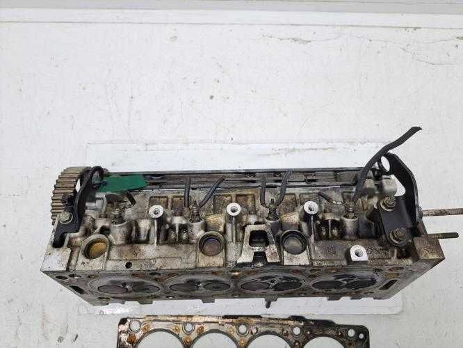 Colaça / Cabeça motor Peugeot 306 2.0 HDI 90CV ref: 9 6 3 4 9 6 3 0 10