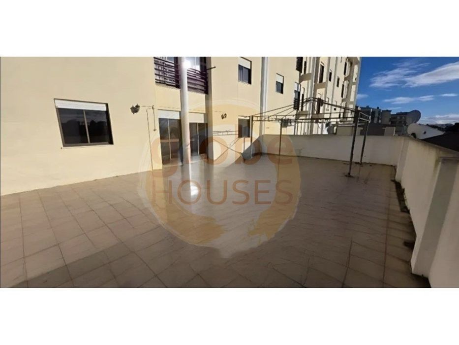 Apartamento T3 em Setubal com terraço