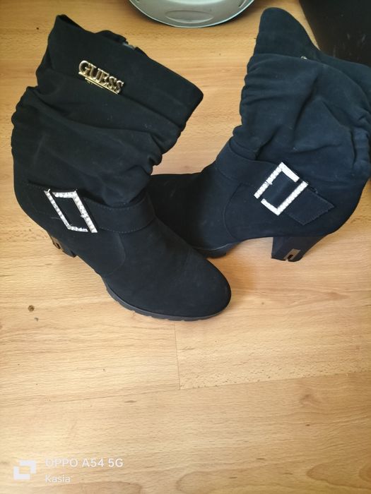 Sprzedam botki rozmiar 40