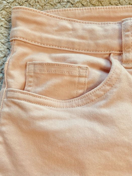 Pudrowo-różowe szorty H&M, rozmiar 36, idealne na lato