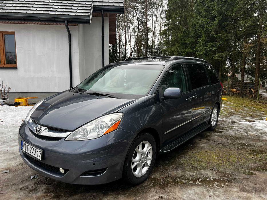 Toyota Sienna   XLE AWD Limited 3,5 V6