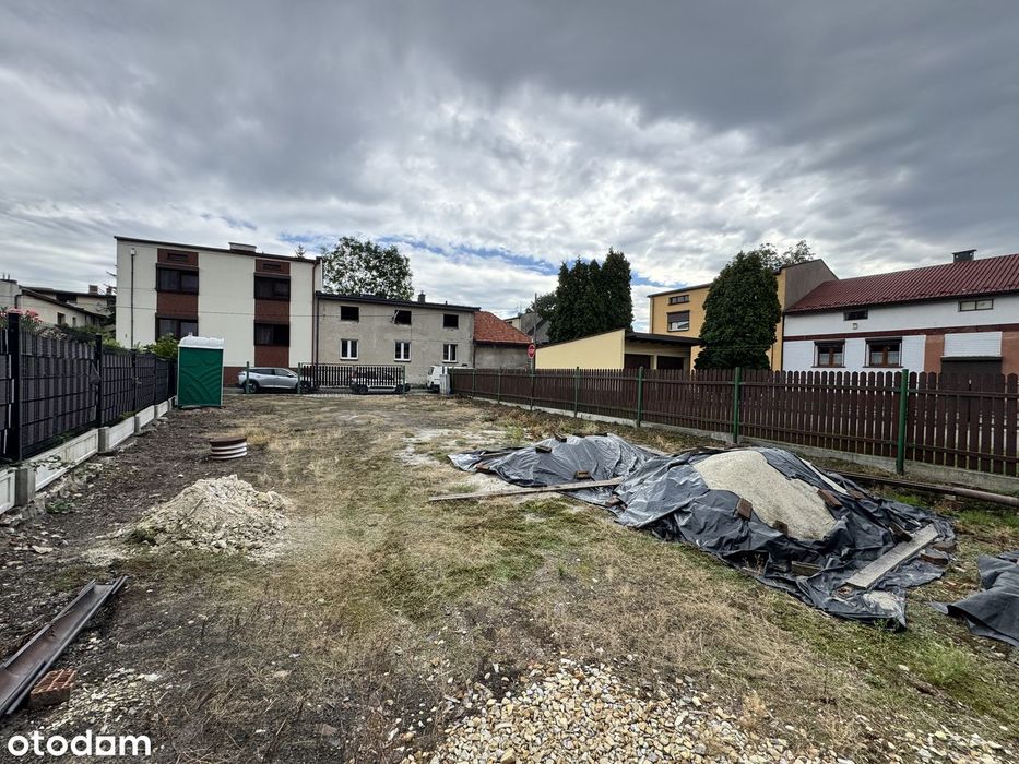 Bieruń Centrum, lokal 81,7m2: Duża Sala, Parking + Ogródek!