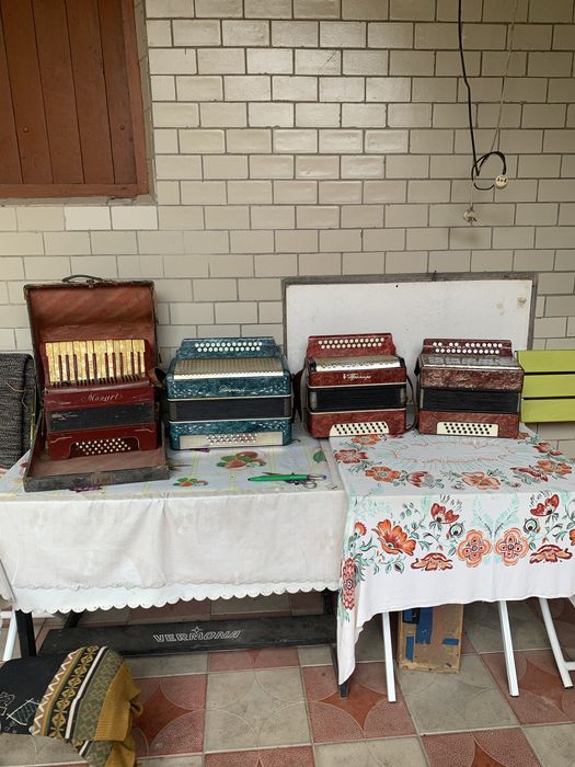 Продам інструмент музичний