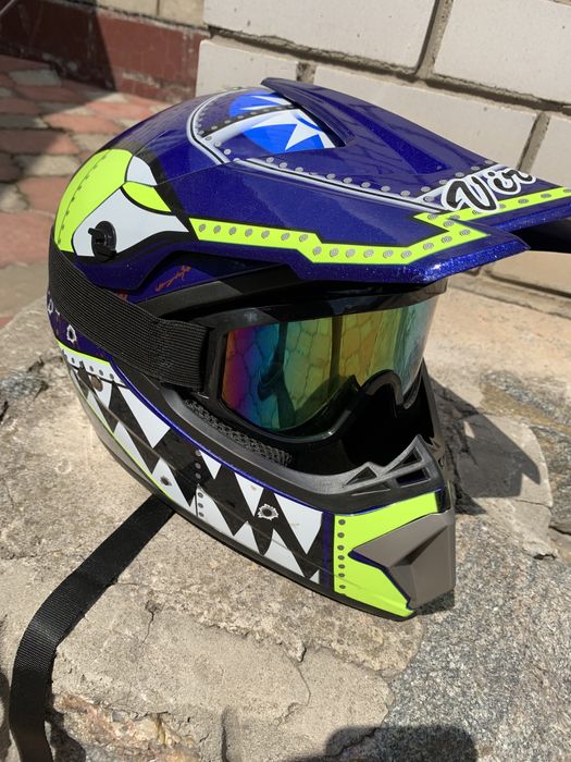 Мото шлем профессиональный