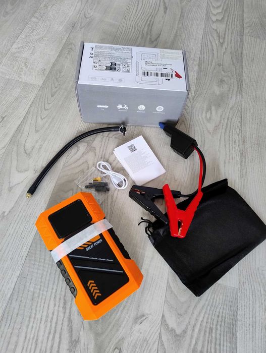 Бустер 4-в-1 в Машину, Портативний Пуско Зарядний Пристрій з Насосом