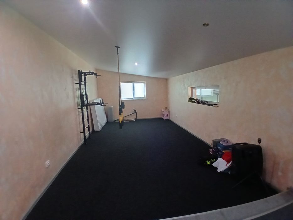 Будинок з ремонтом для сім'ї